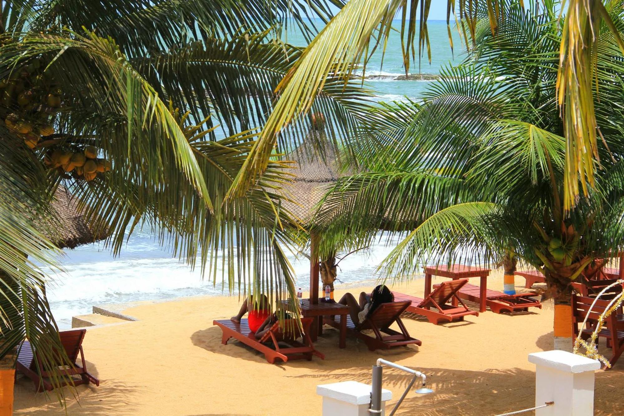 Charlestina Beach Resort Ampeni Eksteriør bilde