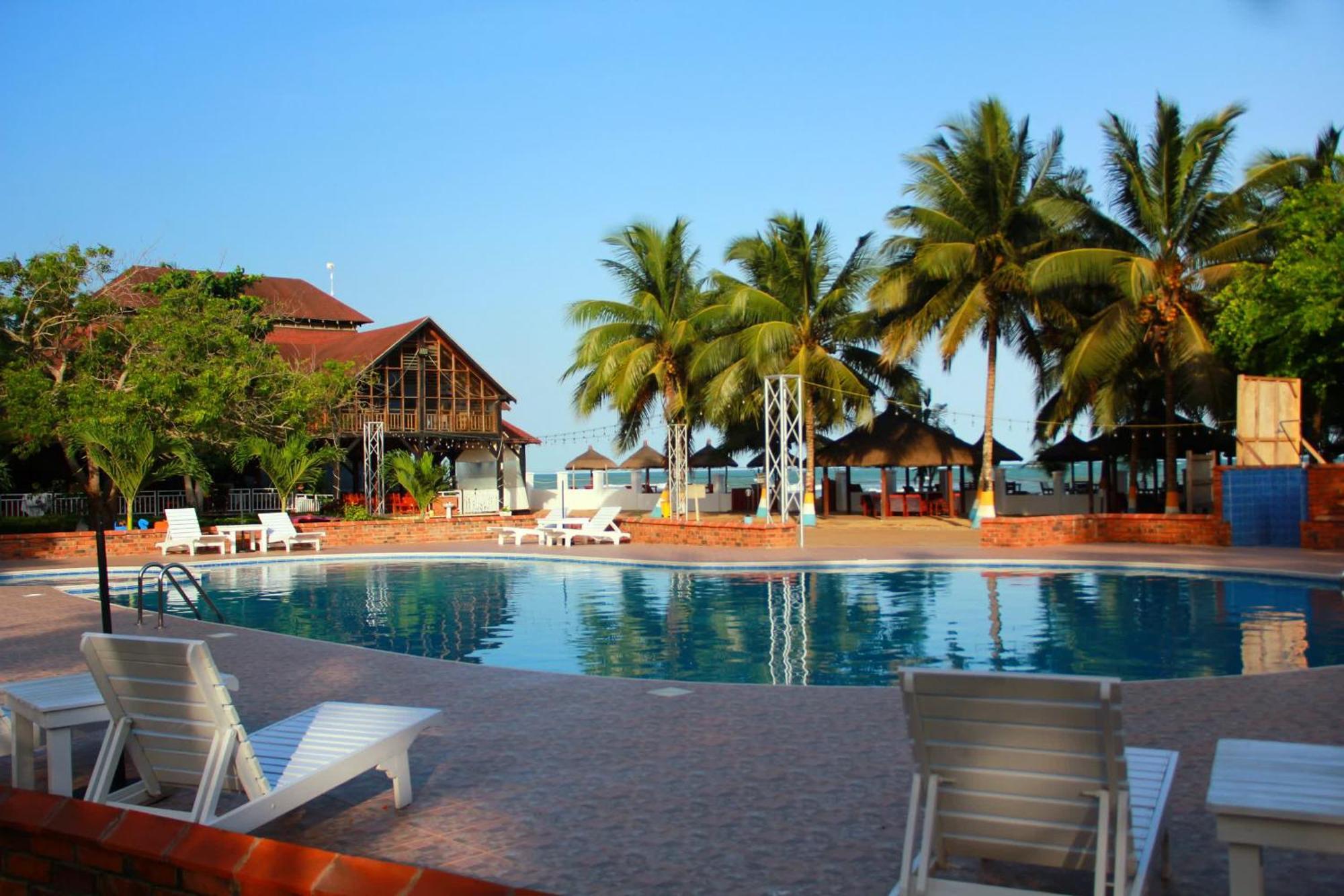 Charlestina Beach Resort Ampeni Eksteriør bilde