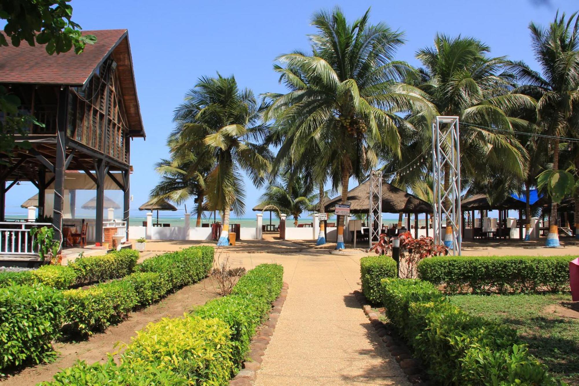 Charlestina Beach Resort Ampeni Eksteriør bilde